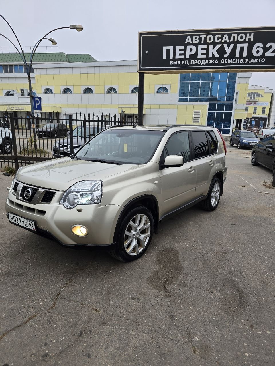 Nissan X-trail 2011 — фото 1 из 10