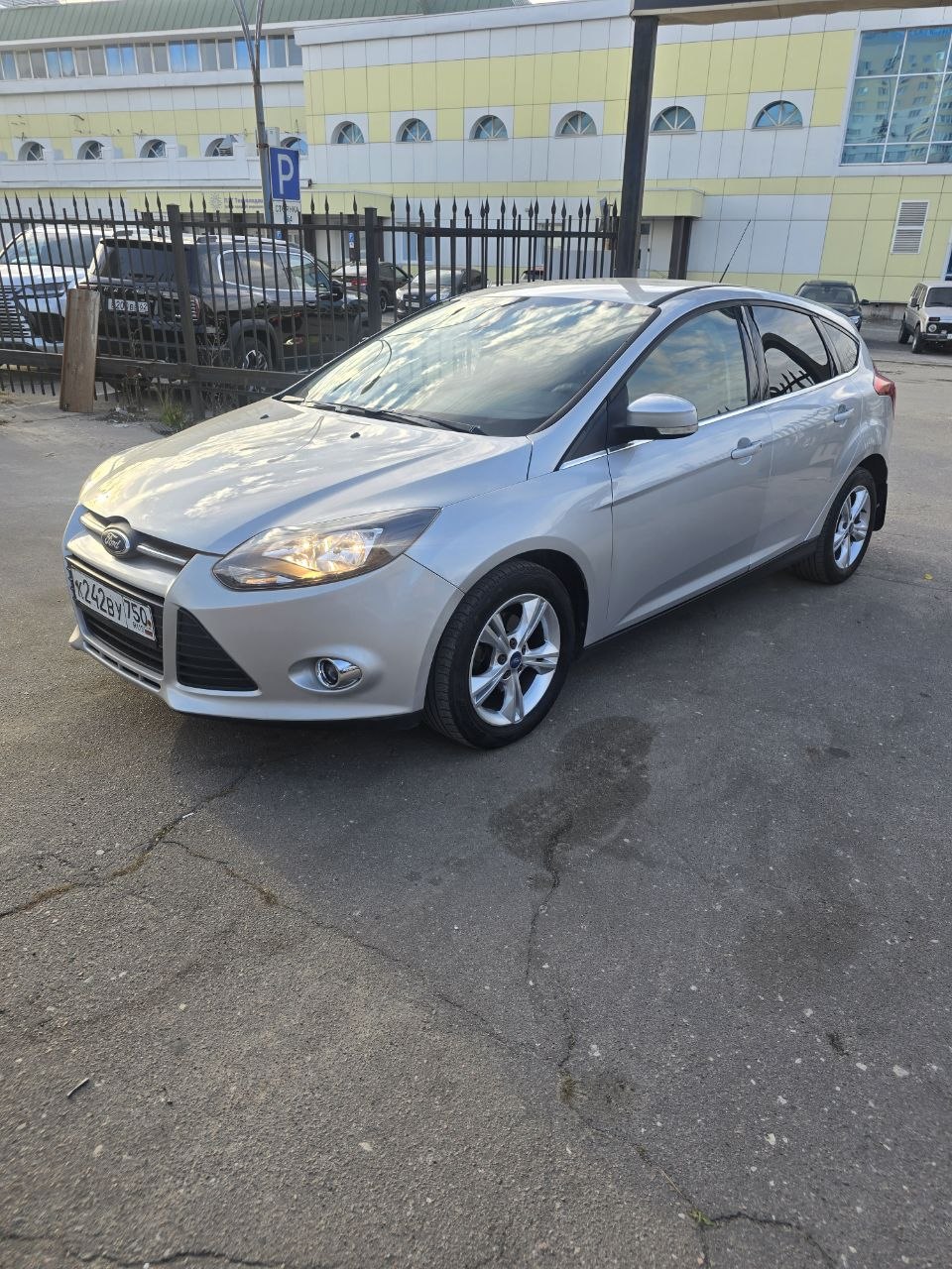 Ford Focus 2012 — фото 1 из 10