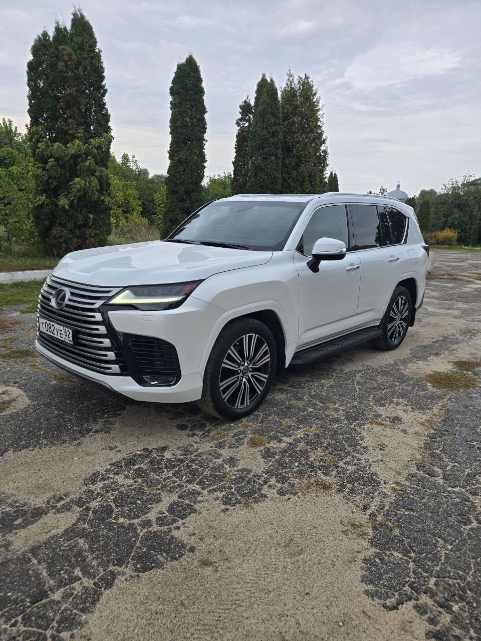 Lexus LX 500D 2022 — фото 1 из 10